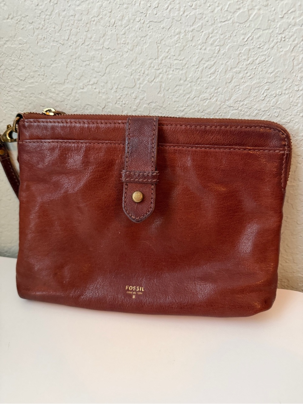 Brown Leather Fossil wristlet